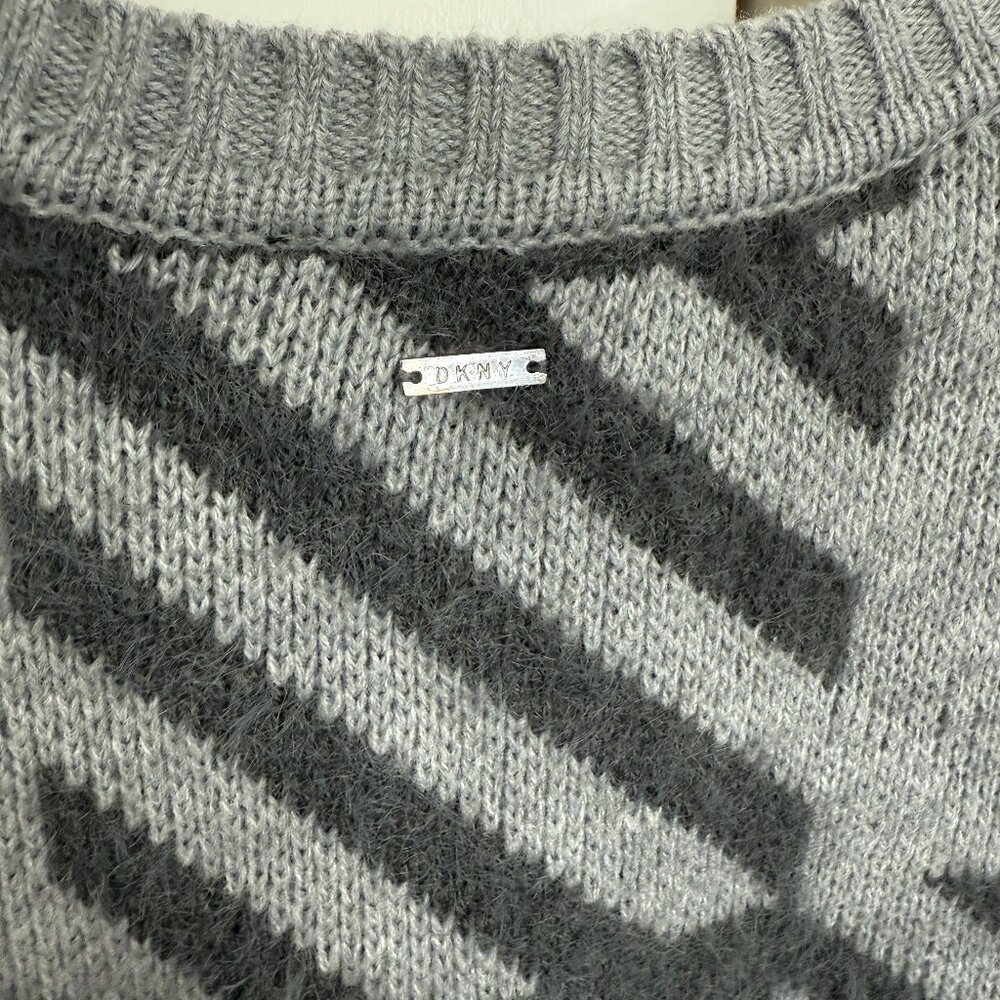 Dkny Gray Checked Pullover Sweater - image 4